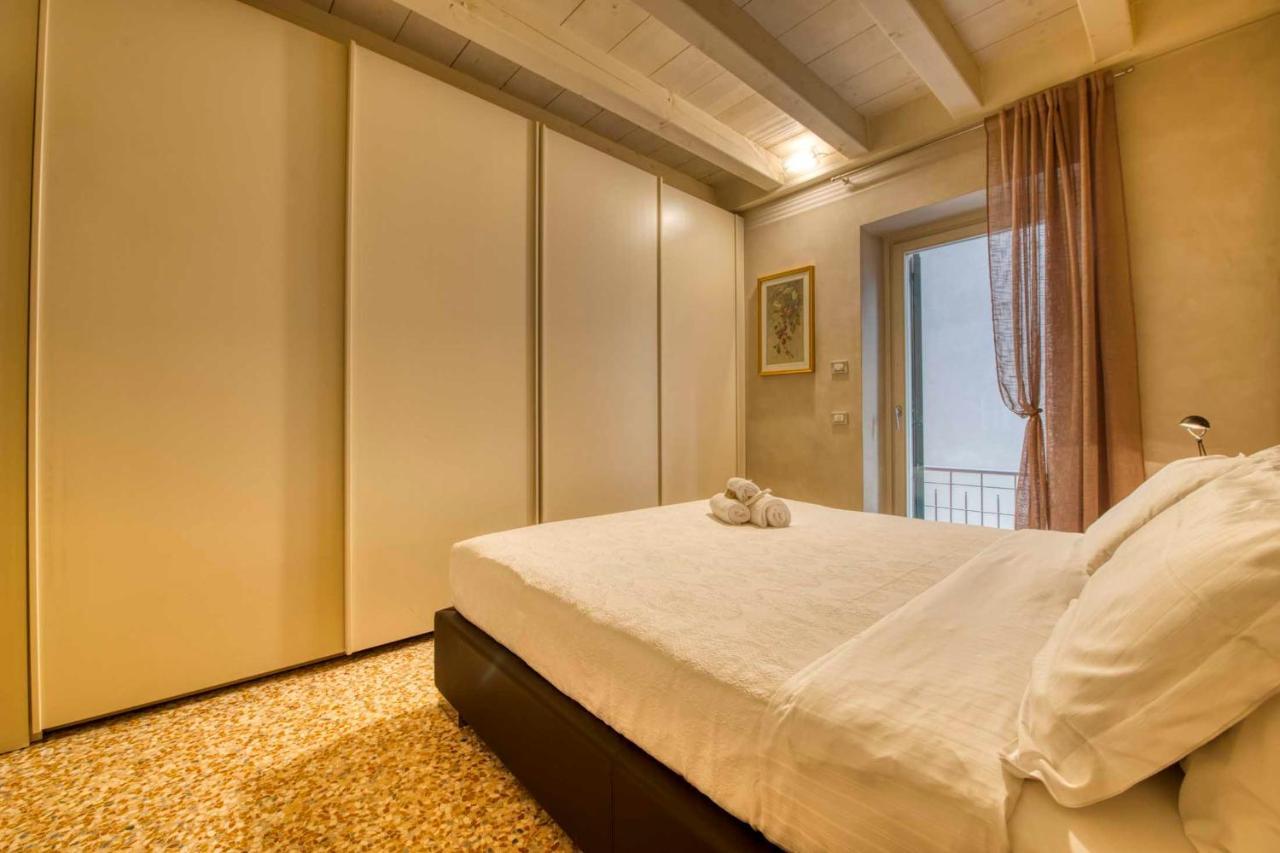 Apartmentsarena - Suite Mercatorum - Piazza Erbe 维罗纳 外观 照片
