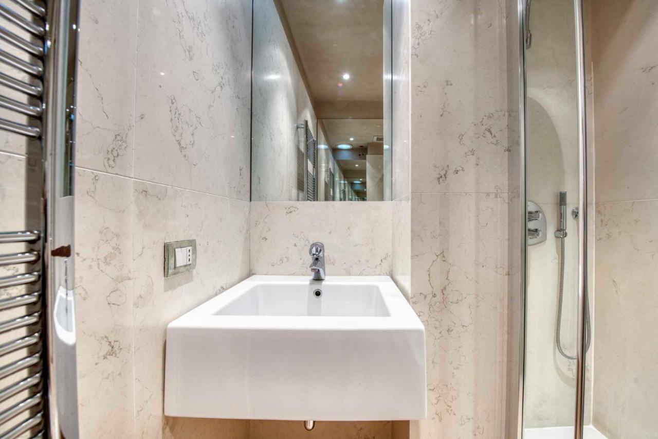 Apartmentsarena - Suite Mercatorum - Piazza Erbe 维罗纳 外观 照片