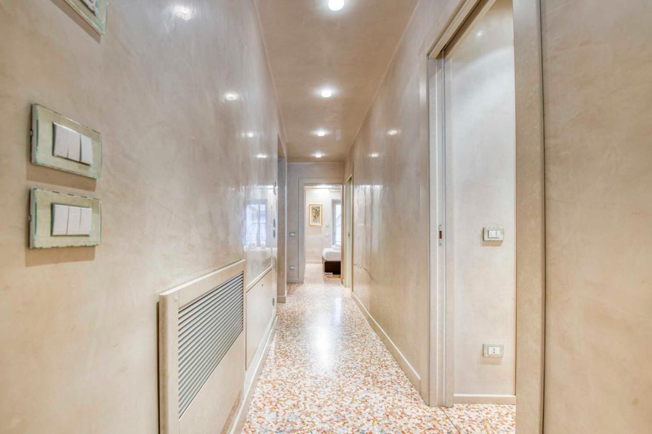 Apartmentsarena - Suite Mercatorum - Piazza Erbe 维罗纳 外观 照片