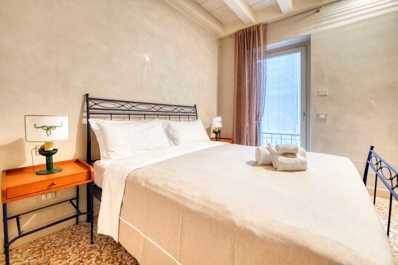 Apartmentsarena - Suite Mercatorum - Piazza Erbe 维罗纳 外观 照片