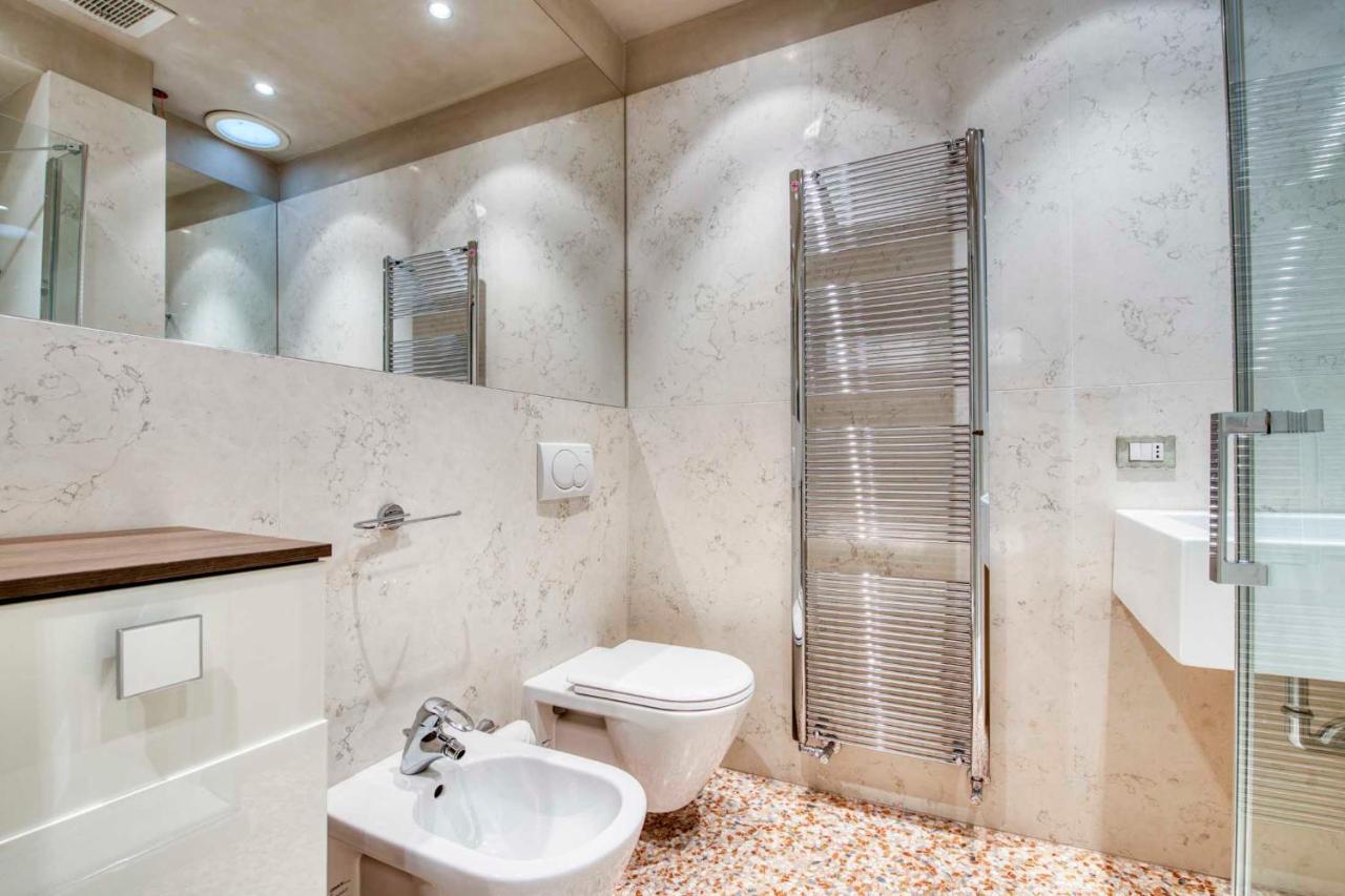 Apartmentsarena - Suite Mercatorum - Piazza Erbe 维罗纳 外观 照片