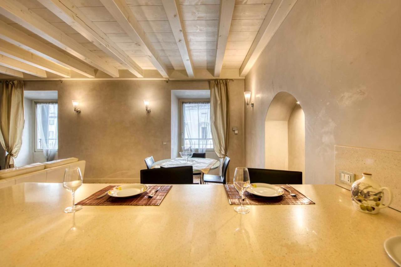 Apartmentsarena - Suite Mercatorum - Piazza Erbe 维罗纳 外观 照片